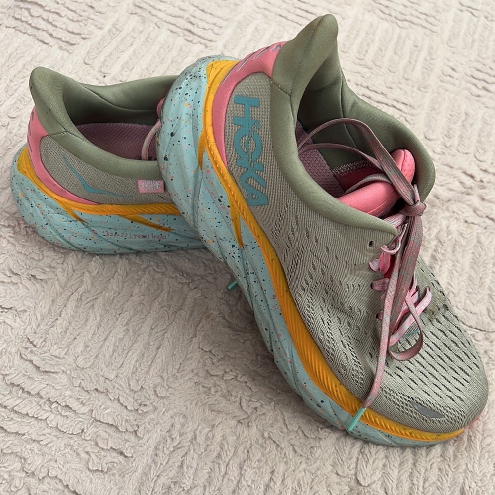 HOKA x Free People Movement Clifton 8 sneakers shoes, Size 9